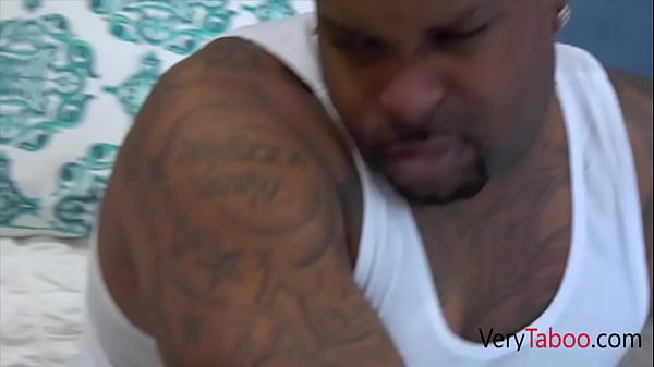Ebony Skank Member Munching In The Morning With Stepdad - Lola Chanel