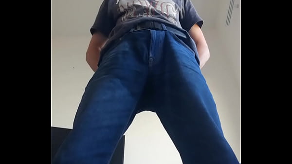 Attempt Peeing In Jeans
