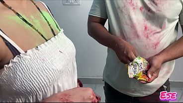 Step Cousin Stepsister Ke Saath Maje Liye Holi Par