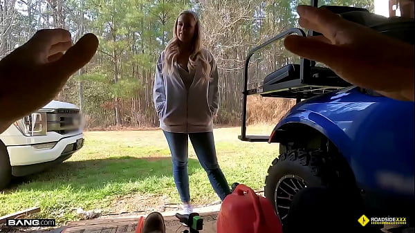 Roadside - Our Mechanic Got Lucky With A Stacked Platinum Girl Bailey Brooke