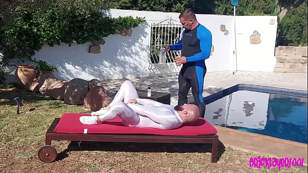 Muscle Guys In Spandex Pissing On Each Other And Fucking