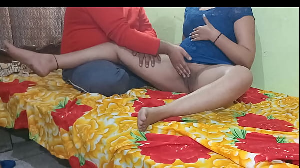 New Desi Indian Bhabhi On Honeymoon Nailed On Bed For The Debut