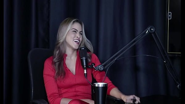 Falou Da Escolha Do Nome, Tem Distúrbio Sexual E Recebia Ameaças E Muitos Comentários De Hates Por Ser Trans - Sofie Lollipop (Transsexual) (SHEER/RED)