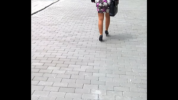 Непозната девојка