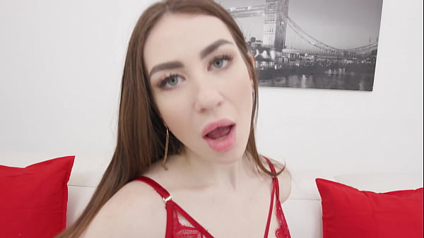 Pole Starving Vivian Grace Debuts In First Experience Gonzo DP Nail Fest With 4 Studs SZ3015