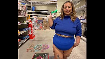 Peachie Garcia Slurps Toy At Pet Smart In Las Vegas