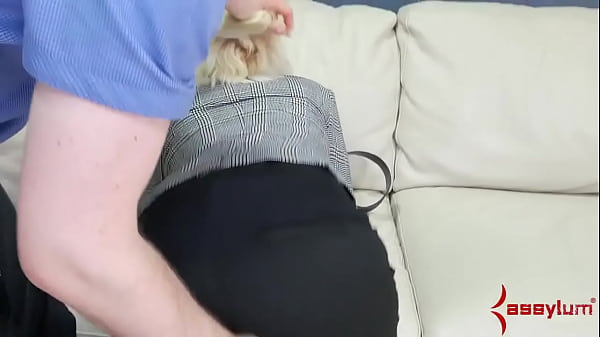 Cheeks Eating BDSM Young-babe Vixen Is Throatfucked
