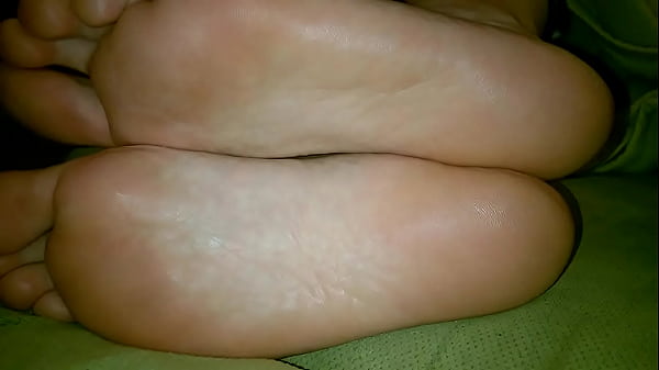 46 Y.o. Hotwife Exposing Her Size 9 Soles