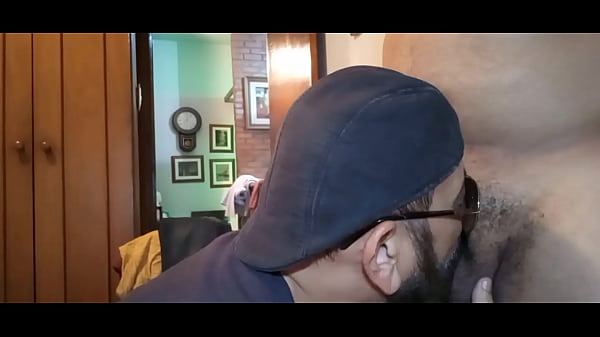 A PRIMEIRA VISITA DO FÃ TIMIDO DE 27 ANOS