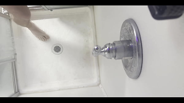 Diaper Mickel: The Shower