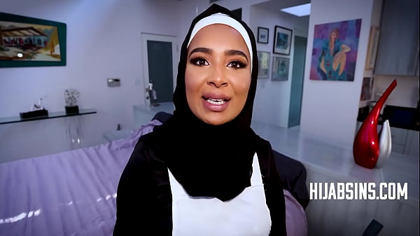 Young-babe Cleaner In Hijab Gets Ready To Get Acquainted With My Rod