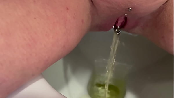 Pee Compilation Of 10 Videos By Aqua Pola Smoking-hot Mom