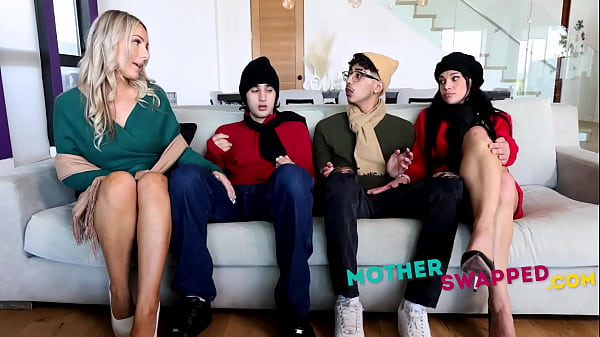 SEXY Stepmothers Ride Our Pricks To Keep Us From Hoeing Around - Bunny Madison, Mona Azar