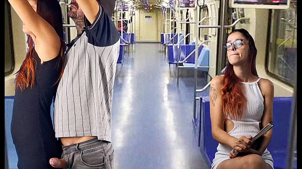Pervertido Goza Nos Peitos Da Passageira De ônibus Em Público!