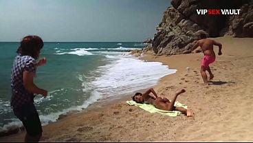 Slim Ebony Pounded Doggy By The Ocean... Her Ass Won't Stop Taking Boner