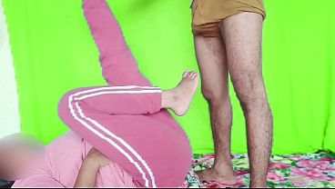Desi Indian Fitness Trainer Stuffed A Pretty Innocent Client During A Workout. Soniya Is Shocked!