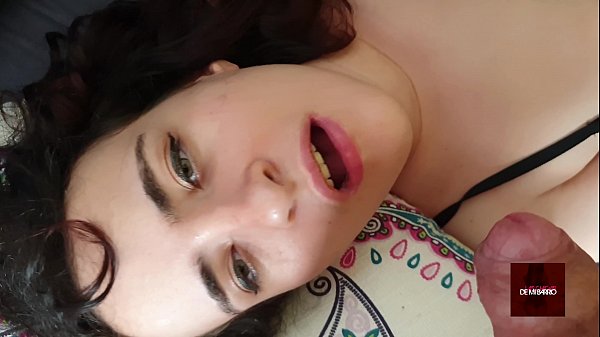 Green Eyes 19yo Sahara Cums Because A Stud Over 50 Is Jerking Her Off