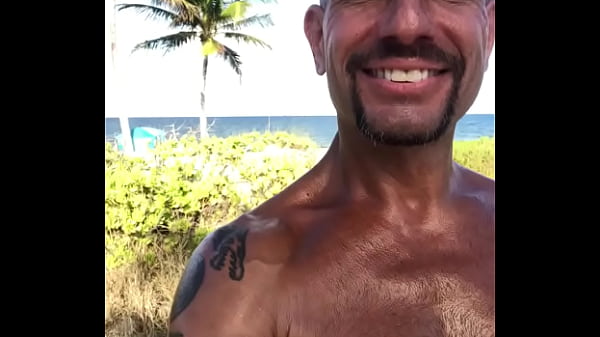 Maxxx Loadz In Paradise