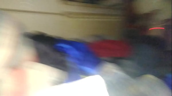 Ręczna Robota W śmierdzących Ciuchach