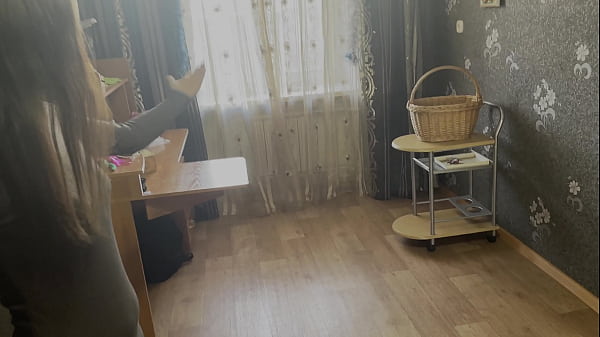 He Negotiated A Good Price For Renting An Apartment And Banged A Landlady. What A Nice Day!