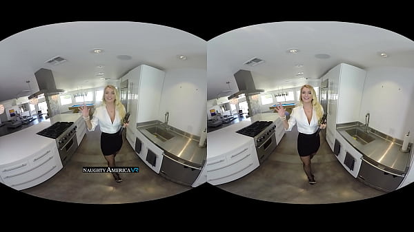 Giant Breasts VR - Natalia Starr - NaughtyAmericaVR.com
