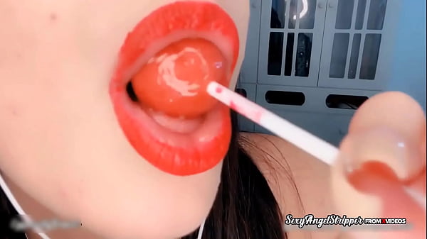 ASMR - Hot Latina Hottie Blowing The Lollipop - Mouth Obsession - ASMR ALLURING LATINA WEBCAM Incredible Massive Melons Safada Dos Peitoes