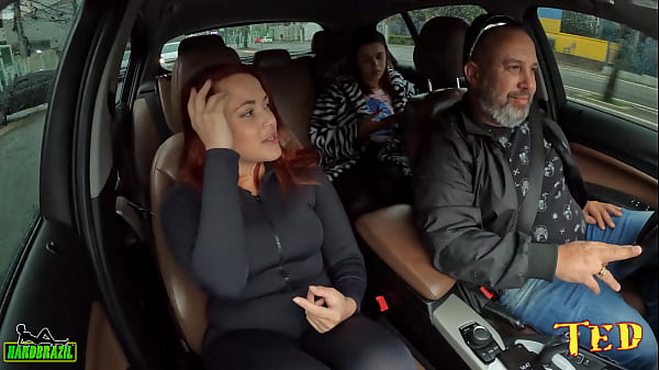 A Debutante Vem Estrear No Mundo Adulto E Tira Tudo No Carro - Nicole Romanoff