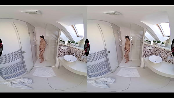 VIRTUAL FORBIDDEN - Shower With Kate Rich