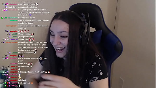 Iaaras2 Cogiendo De Fondo 2
