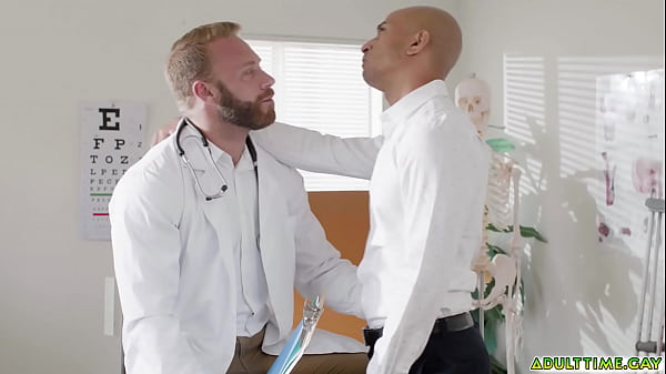 Dr. Brogan Pounding His Boyfriend, Zario Travezz In Medical Office