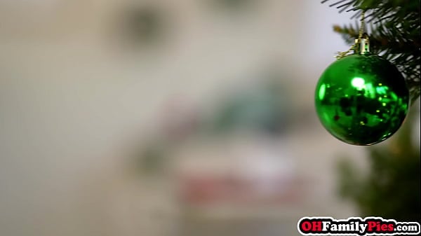 Stepsibling Bianca Slams Surprised Huge Dick Stepbro And Got An Early New Years Sizable Gift