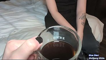 Raunchy Alternative Barista Girl Satisfies The Customer With Her Mouth - POV Fantasy Play With Blue Starr