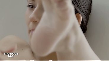 Ravishing Darcia Lee Masturbates And Appreciates Orgasmic Rail