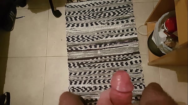 Turkish Yanking Off And Cum Shooting On The Carpet At Home