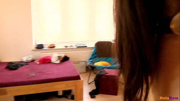 Tanzende Latina Hat Grad Keinen Bock Auf Tanzen Üben (POV)