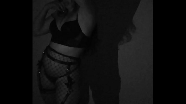 Hotwife Dançando No Helloween Doces Ou Travessuras