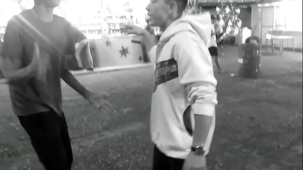 Lucas Pegando Michel Telo