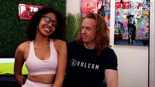 Latina Ultra Freak Makes Red Head Bodybuilder Nut Twice