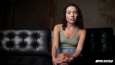 Satine Summers Flaunts Stunning Promise As A Compliant Even Without Experience