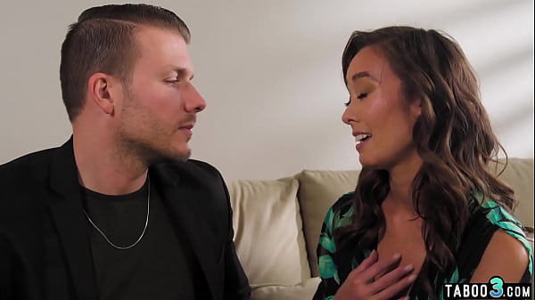Massive Cock Makes An Asian MATURE Missus Christy Worship Cum For The Debut