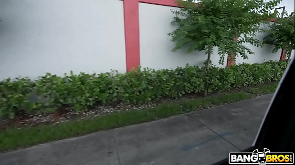 Sexy Latina Fucked On The Bus