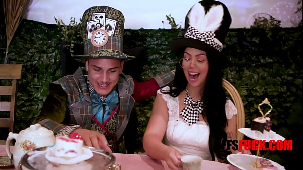 Alice's Savage Times In Wonderland