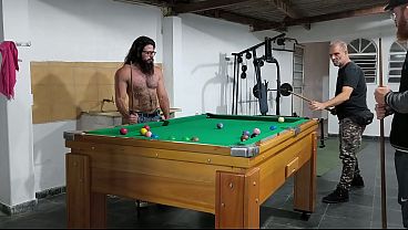 3 Heteros Jogando Sinuca Valendo Toba
