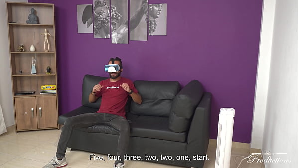 Testing Virtual Reality Glasses / ShairaPsicoSex