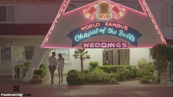 Newlywed Couple First Experience Making Treasure
