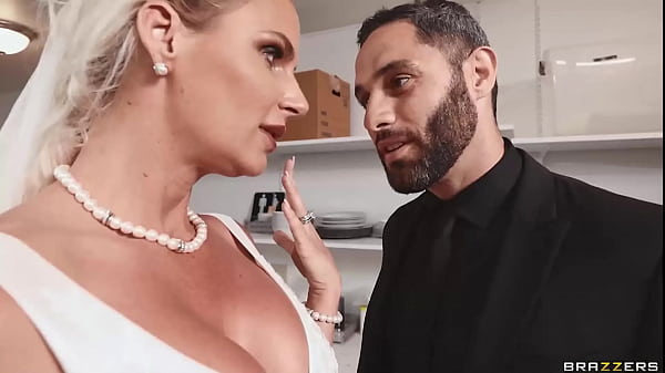 BrideZZilla: A Fuckfest At The Wedding Part 3 - Phoenix Marie / Brazzers / Stream Full From Www.zzfull.com/asks