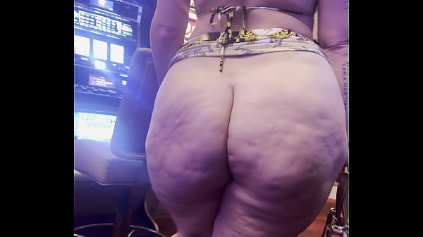 Alexis Andrews Walking Behind Out In The Middle Of A Las Vegas Casino