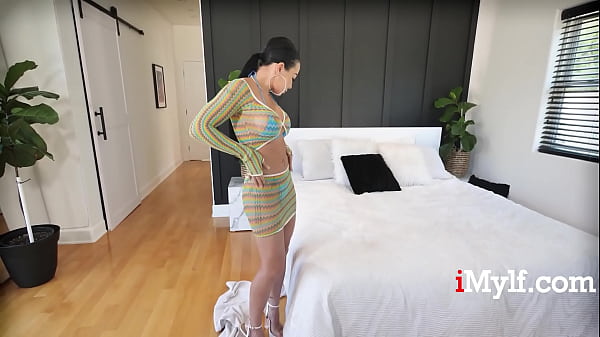 Latina MILF Squats On The Painters Member To Avoid A Law Suit
