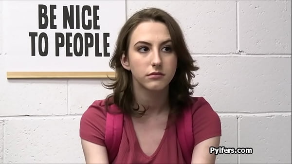Ramming Huge Tit Slender Suspect On The Office Desk