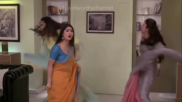 Divyanka Tripathi Low Side Saree Full Navel Eases